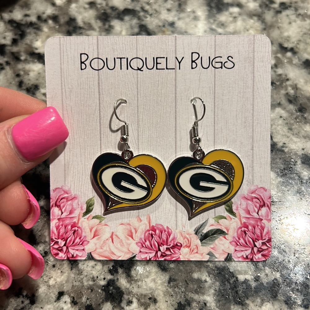 Green Bay Packers Packers Heart Shaped Earrings! Brand New!